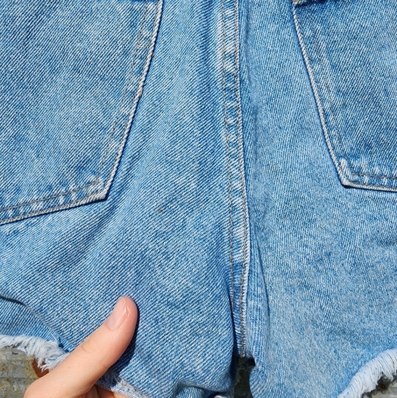 VINTAGE 90'S Denim Shorts - Picture 16 of 17